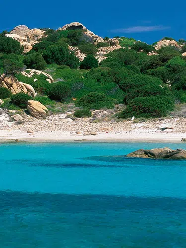 Mediterranes Flair auf Sardinien und Korsika