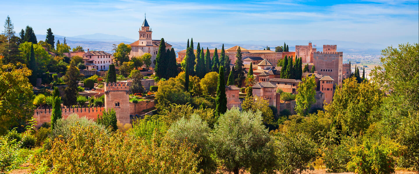 Andalusien und Marokko ─ zwischen Islam und Christentum Andalusien und Marokko ─ zwischen Islam und Christentum